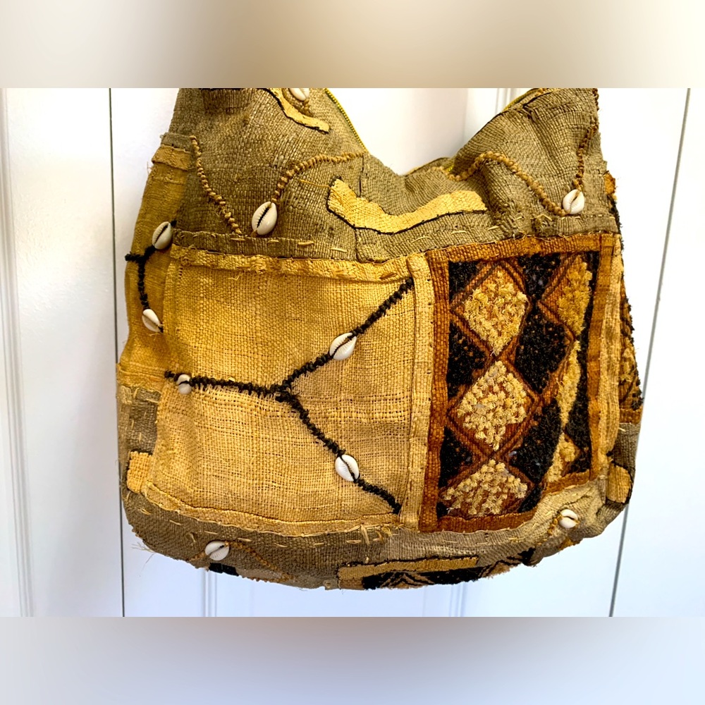 Hobo Shoulder Crossbody Bag Bohemian Shells Burlap Canvas Textured Neutral Sling